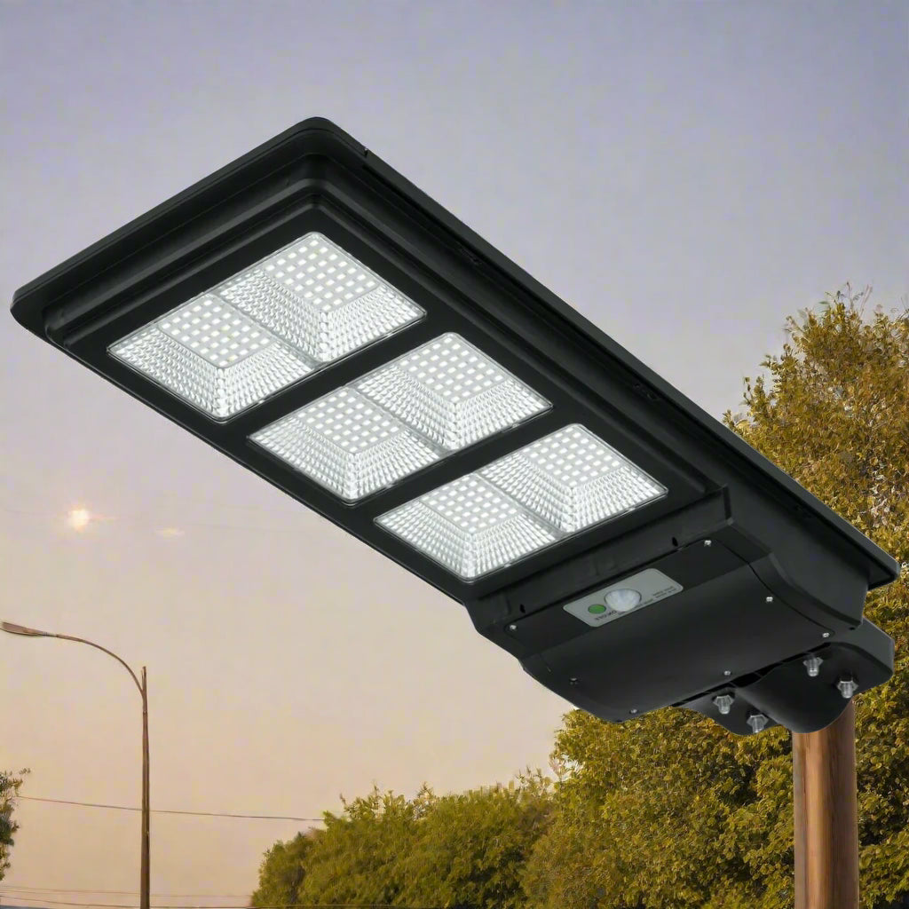 Epsilon Solar Powered Street Light  with remote