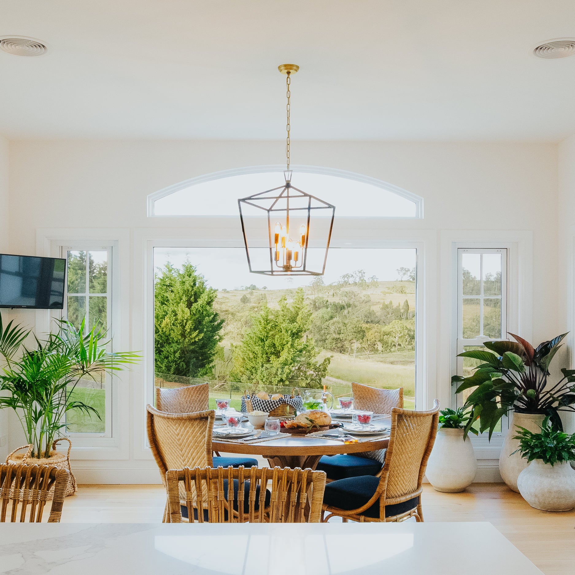 York 6 Light Pendant