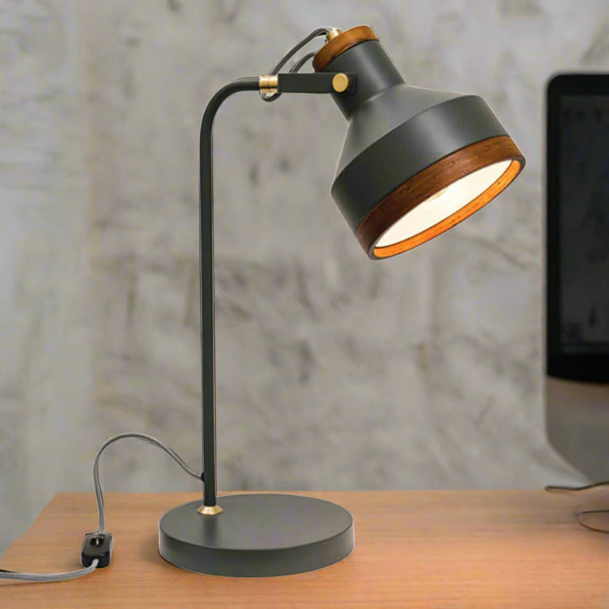 Clinton Table Lamp